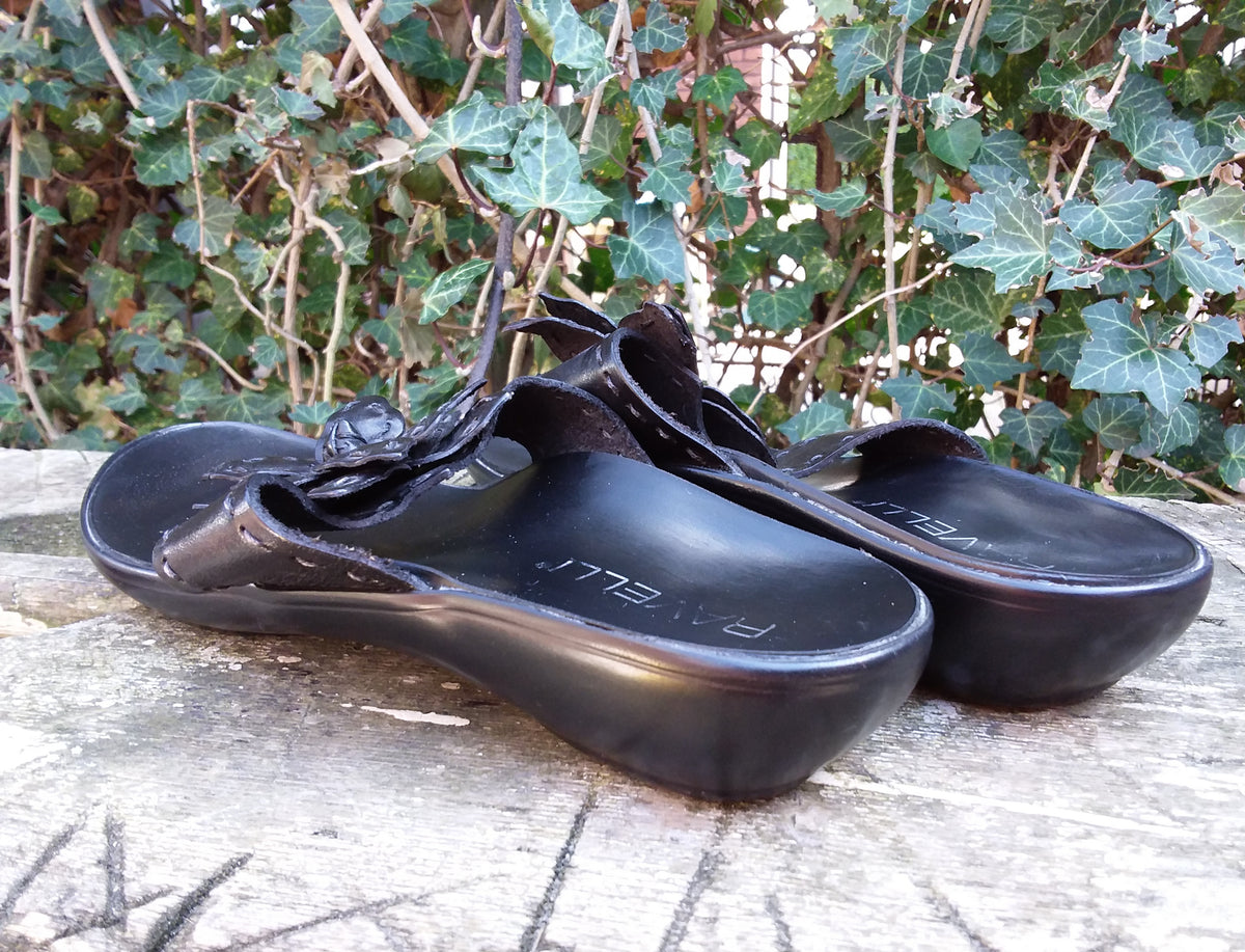 Ravelli slippers shop