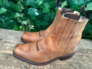 Nieuwe geweldig mooie laars van Sendra maat 40