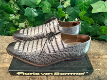 Afbeelding in Gallery-weergave laden, Nieuwe veterschoen croco floris van Bommel maat 44 + riem