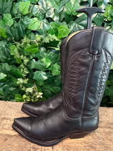 Afbeelding in Gallery-weergave laden, gewoon Nieuwe laars van Sendra maat 39