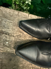 Afbeelding in Gallery-weergave laden, gewoon Nieuwe laars van Sendra maat 39