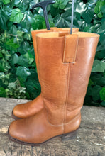 Afbeelding in Gallery-weergave laden, zo goed als nieuw super mooie laars van Sendra maat 37