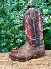 Afbeelding in Gallery-weergave laden, super mooie vintage retro sendra laars maat 37,5 (maat 4,5)