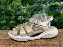 Afbeelding in Gallery-weergave laden, Bijna Nieuwe sandalen van Xsensible maat 42 (wijdte G)
