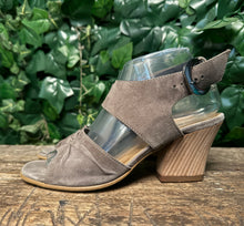 Afbeelding in Gallery-weergave laden, Nieuwe sandalen van Paul Green maat 38 (maat 5)