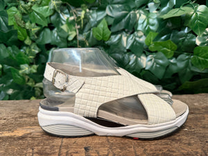 nieuwe sandalen van Xsensible maat 37 (wijdte G)