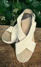 Afbeelding in Gallery-weergave laden, nieuwe sandalen van Xsensible maat 37 (wijdte G)