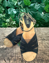 Afbeelding in Gallery-weergave laden, Nieuwe sandalen &quot;clumpy&#39;s&quot; van King Louie maat 40