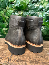 Afbeelding in Gallery-weergave laden, Nieuwe boots van Durea maat 38 (wijdte H)
