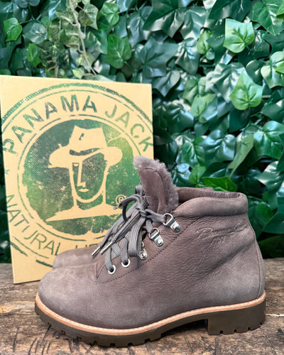 Bijna Nieuwe boots van Panama Jack maat 38