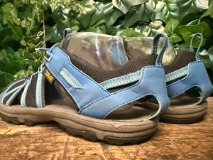 gewoon Nieuwe teva sandalen maat 40