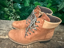 Afbeelding in Gallery-weergave laden, Nieuwe boots van Ecco maat 41