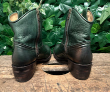 Afbeelding in Gallery-weergave laden, Nieuwe laarsjes van Sendra maat 37