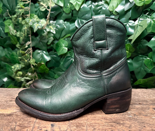 Nieuwe laarsjes van Sendra maat 37