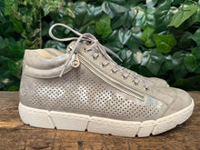 Afbeelding in Gallery-weergave laden, Nieuwe sneakers van rieker maat 42