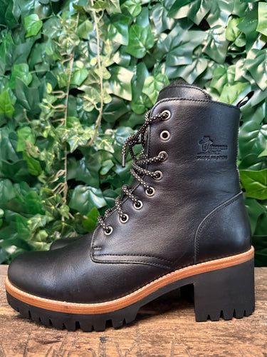 Nieuwe gevoerde boots van Panama Jack maat 41