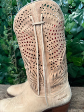 Afbeelding in Gallery-weergave laden, gewoon Nieuwe laars van Sendra maat 41