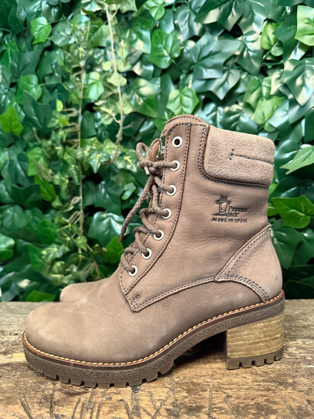 zo goed als nieuw boots van Panama jack maat 38