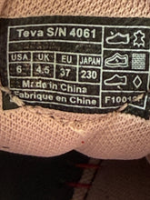 Afbeelding in Gallery-weergave laden, Nieuwe sneakers van Teva maat 37