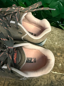 Nieuwe sneakers van Teva maat 37