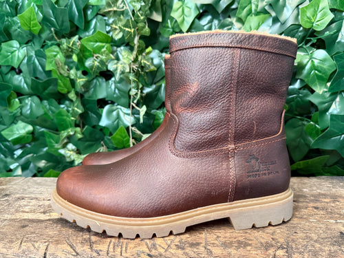 Nieuwe gevoerde boots van Panama Jack maat 44