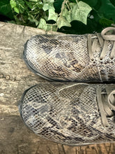 Afbeelding in Gallery-weergave laden, Nieuwe sneakers van Xsensible maat 43 (wijdte G)