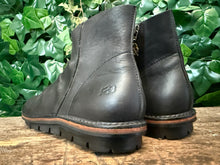 Afbeelding in Gallery-weergave laden, Nieuwe schoenen van loints of holland maat 40
