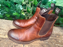Afbeelding in Gallery-weergave laden, Bijna Nieuwe boots van Sendra maat 42