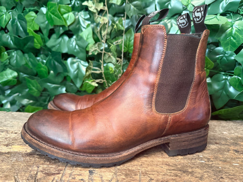 Bijna Nieuwe boots van Sendra maat 42