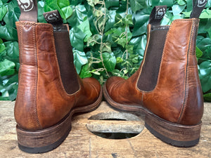 Bijna Nieuwe boots van Sendra maat 42