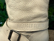 Afbeelding in Gallery-weergave laden, Gewoon Nieuwe laars van Tommy Hilfiger maat 36