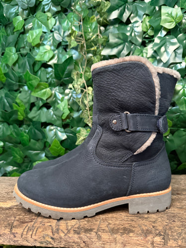 Nieuwe gevoerde boots van Panama Jack maat 39