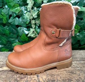 Nieuwe gevoerde boots van Panama Jack maat 37