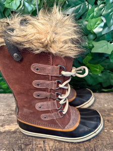 Bijna Nieuwe snowboots van Sorel maat 38