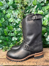Afbeelding in Gallery-weergave laden, Nieuwe gave vintage biker boots van Sendra maat 44 (maat 11)