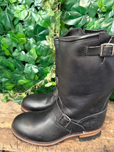 Afbeelding in Gallery-weergave laden, Nieuwe gave vintage biker boots van Sendra maat 44 (maat 11)