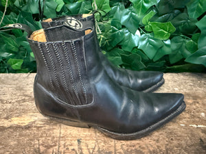 zo goed als nieuw enkellaars van Sendra maat 38