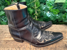 Afbeelding in Gallery-weergave laden, Bijna Nieuwe boots van Sendra maat 45
