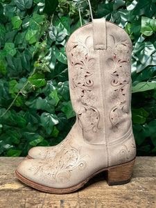 Nieuwe super geweldige laarzen van Sendra maat 40