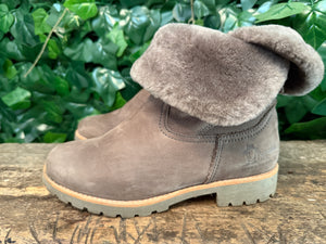 Nieuwe gevoerde boots van Panama Jack maat 39