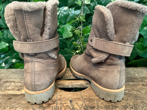 Nieuwe gevoerde boots van Panama Jack maat 39