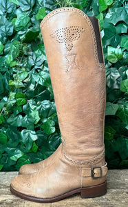 zo goed als nieuw hoge laars van Sendra maat 38