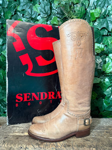 zo goed als nieuw hoge laars van Sendra maat 38
