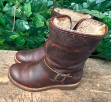 Afbeelding in Gallery-weergave laden, Bijna Nieuwe gevoerde boots van Panama Jack maat 39