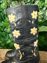 Afbeelding in Gallery-weergave laden, supergave vintage blokhak flower boots van Sendra maat 39