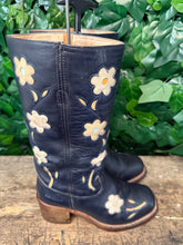 Afbeelding in Gallery-weergave laden, supergave vintage blokhak flower boots van Sendra maat 39