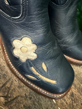 Afbeelding in Gallery-weergave laden, supergave vintage blokhak flower boots van Sendra maat 39