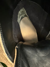 Afbeelding in Gallery-weergave laden, Bijna Nieuwe boots van Durea maat 39 (wijdte H)