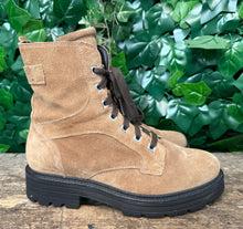 Afbeelding in Gallery-weergave laden, Bijna Nieuwe boots van Durea maat 39 (wijdte H)