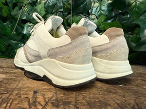 Bijna nieuwe sneakers van Durea maat 40 (maat K)